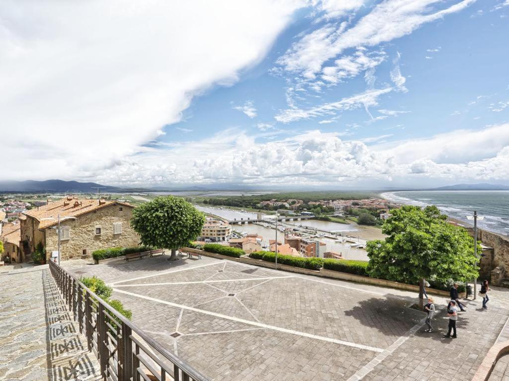 Ferienwohnung Trilocale Con Balcone Nel Centro Storico Castiglione D. Pescaia Castiglione della Pescaia Exterior foto